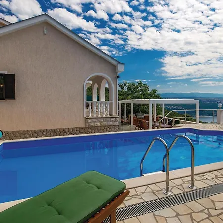 8 Bedroom Beautiful In Holiday home Matulji